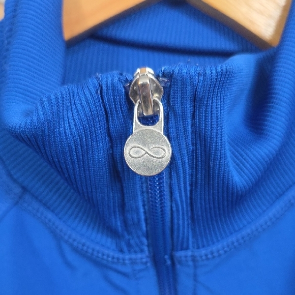 Cherokee Infinity Zip-Up Scrub Jacket - Picture 4 of 10